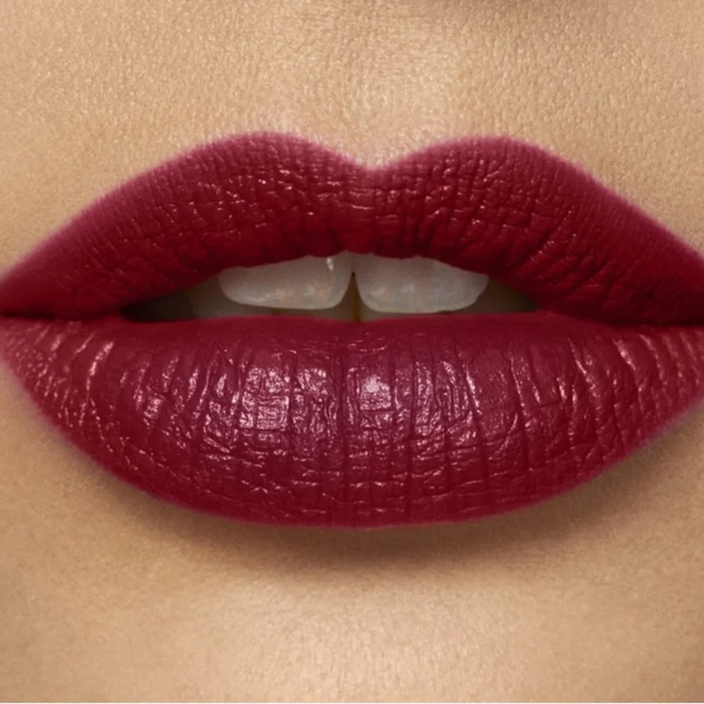 laura mercier Rouge Nouveau Weightless Lip Color